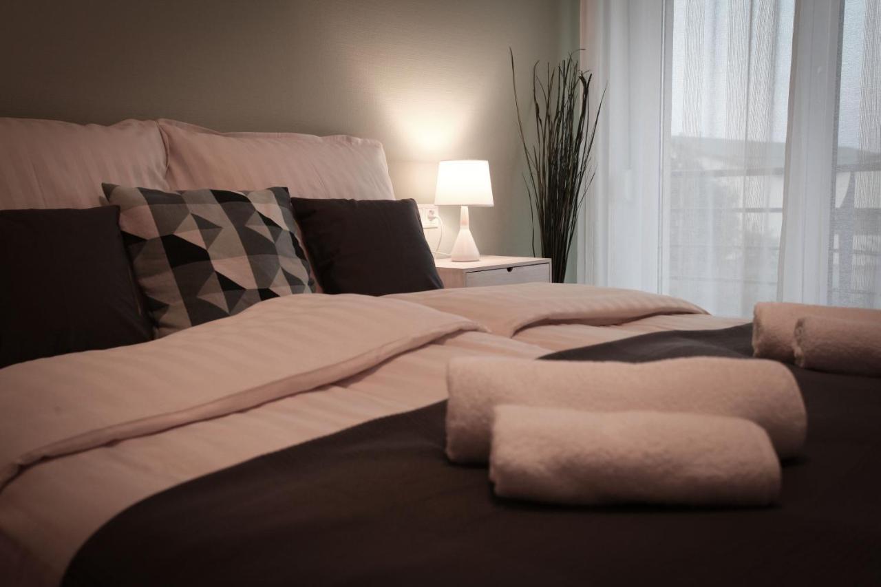 Bed and Breakfast Airport Almaskert Panzio à Vecsés Extérieur photo