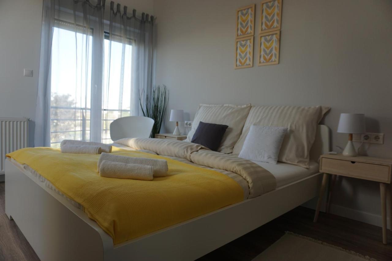 Bed and Breakfast Airport Almaskert Panzio à Vecsés Extérieur photo