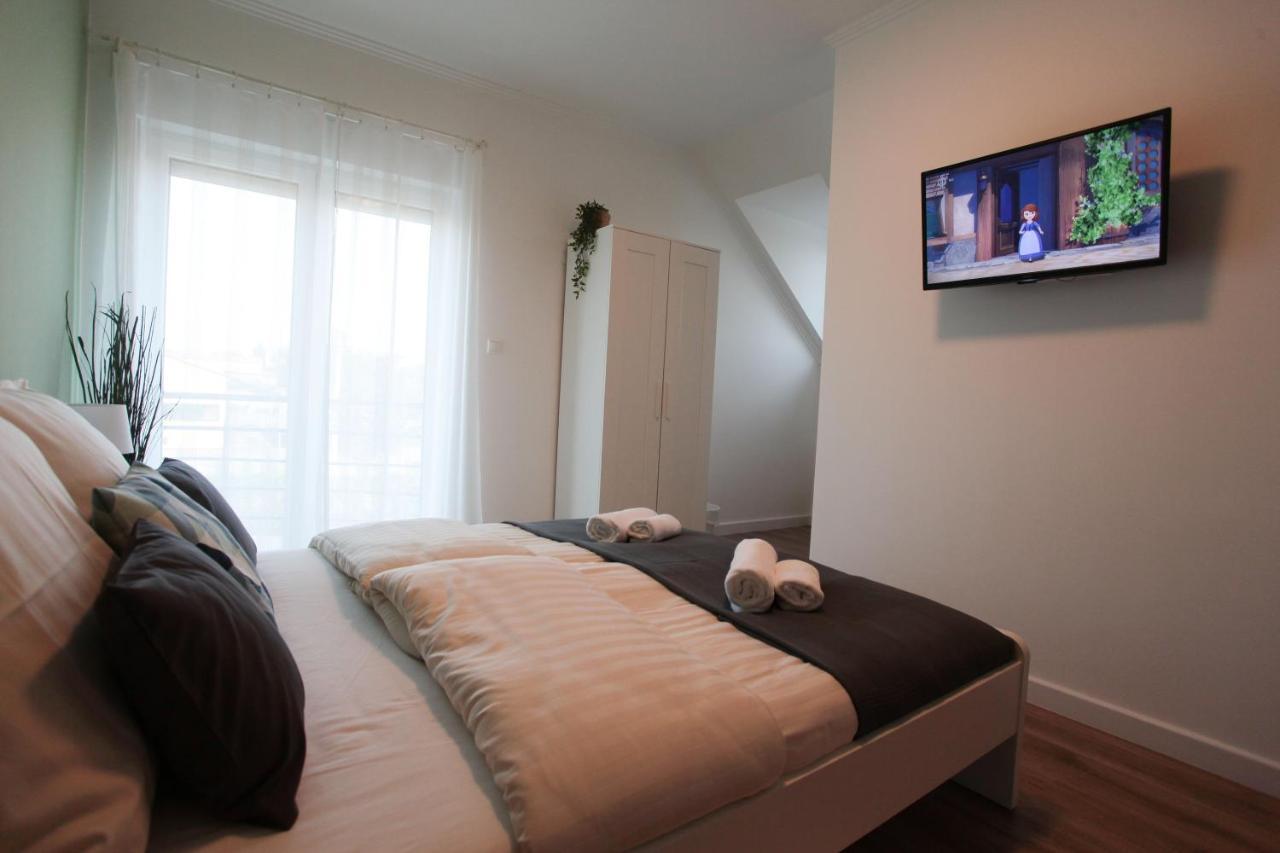Bed and Breakfast Airport Almaskert Panzio à Vecsés Extérieur photo